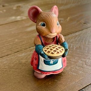 Meet your Posher, Chana’s Store.